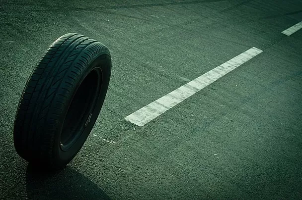 إطارات سيارات فاخرة: استثمر في قيادة آمنة ومريحة