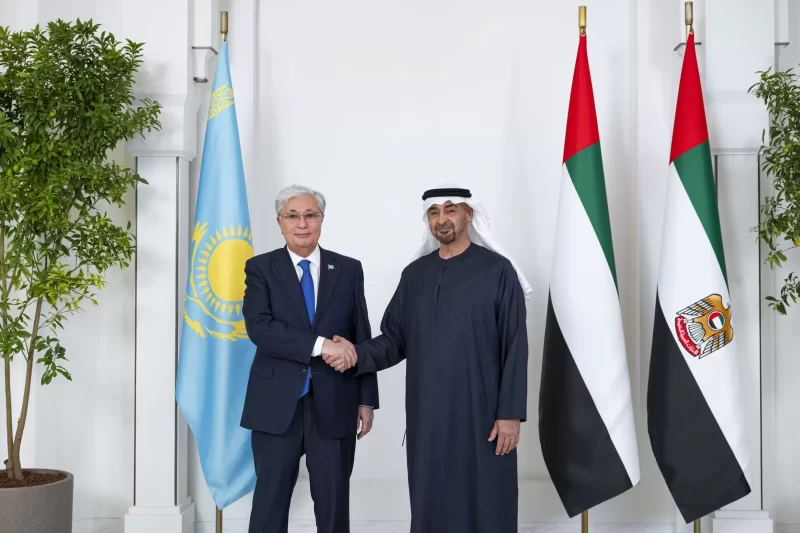 تعزيز التعاون الثقافي والمعرفي بين الإمارات وكازاخستان