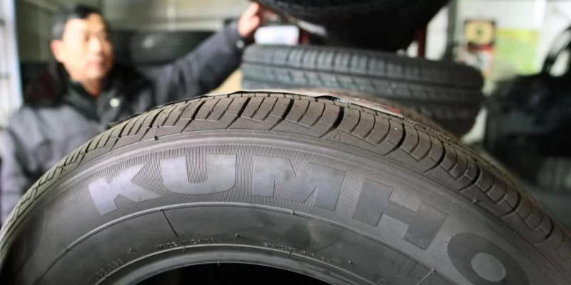 الخيار الأمثل؟ مقارنة بين إطارات يوكوهاما و كومهو