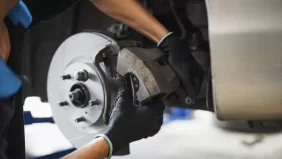 كل ما تحتاج معرفته عن صيانة المكابح في الإمارات