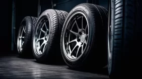 دليل المشتري: اختيار أفضل أحجام الإطارات للسيارات في الإمارات