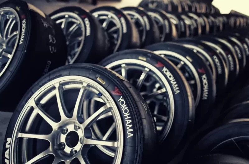 إطارات يوكوهاما: صديقة للبيئة وموفرة للوقود لسيارات الدفع الرباعي في الإمارات