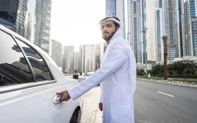 نصائح هامة قبل القيادة في الإمارات برخصة القيادة الدولية