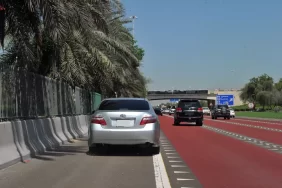 الكتف الصلب في الإمارات: قانون المرور وكيفية تجنب المخالفات