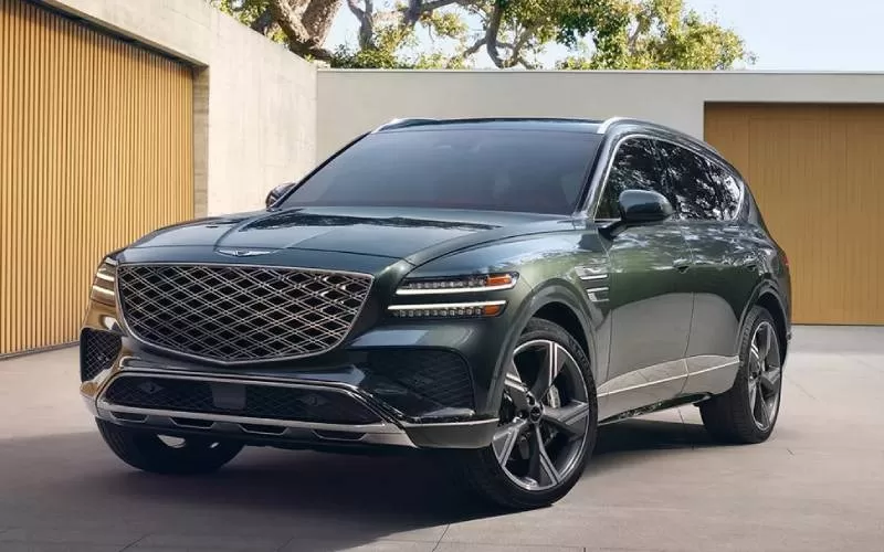 أفضل اختيار: مقارنة بين جينيسيس GV80 وXT6