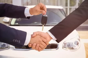 خطوة بخطوة: كيف تبيع سيارتك بسرعة في الإمارات؟