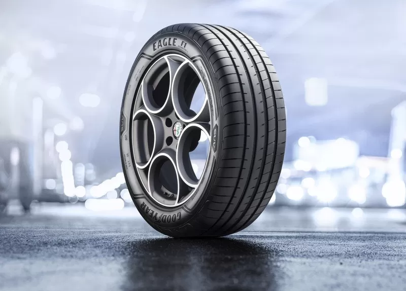 إطارات جوديير إيجل F1: ريادة في الأداء والسلامة على طرق الإمارات