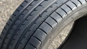 استعراض يوكوهاما أدفان سبورت V105: الأفضل للسيارات الرياضية في الإمارات