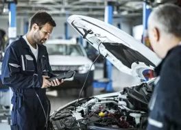 تأمين سلامتك: ميزات السلامة الأساسية في السيارات المستعملة