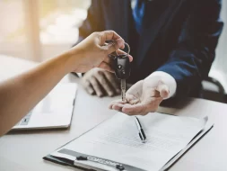 قروض السيارات في دبي: خطوات بسيطة لتحقيق حلمك