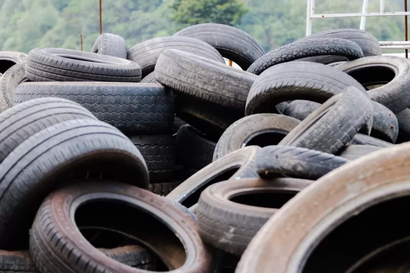 إعادة تدوير الإطارات: فرص عمل جديدة ومستقبل مستدام
