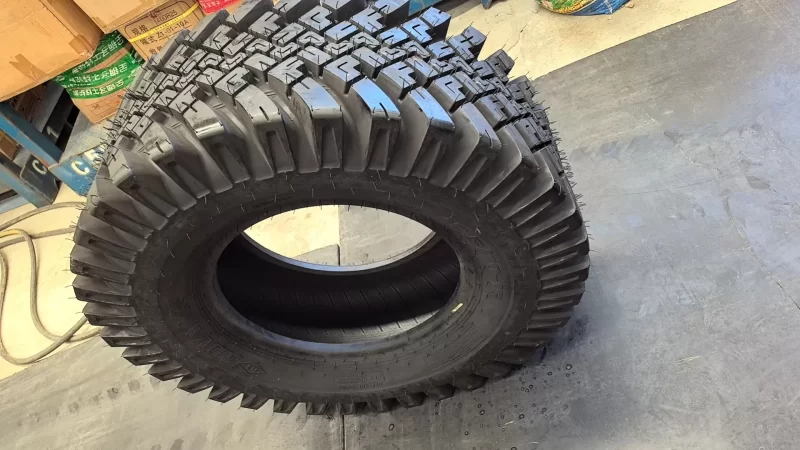 إطارات للطرق الوعرة: كيف تحافظ عليها في دبي