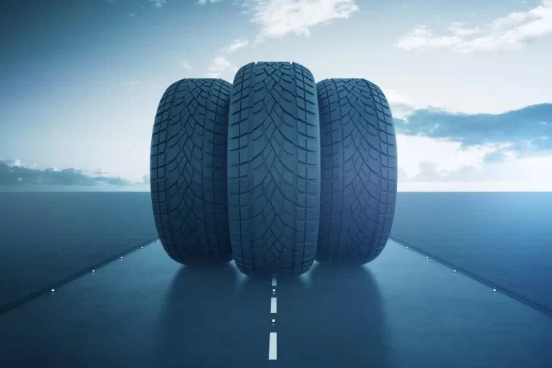أهمية الإطارات: تأثيرها على أداء المركبة والسلامة في الإمارات