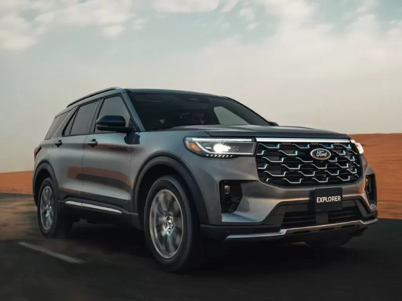 كيف تختار سيارة SUV متوسطة الحجم في الإمارات؟ مقارنة بين نيسان إكس-تيرا وتويوتا فورتشنر
