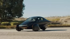 نموذج جاما: مستقبل مشرق لـ مركبات كهربائية شمسية من أبتيرا