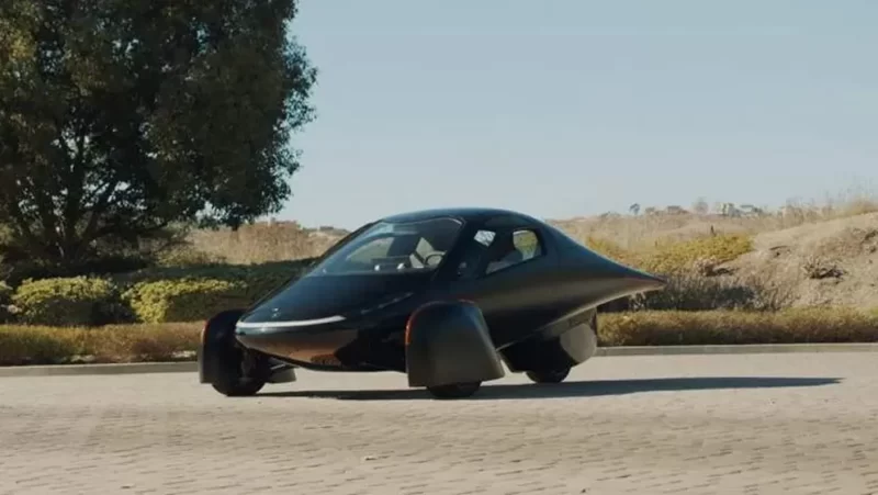 نموذج جاما: مستقبل مشرق لـ مركبات كهربائية شمسية من أبتيرا