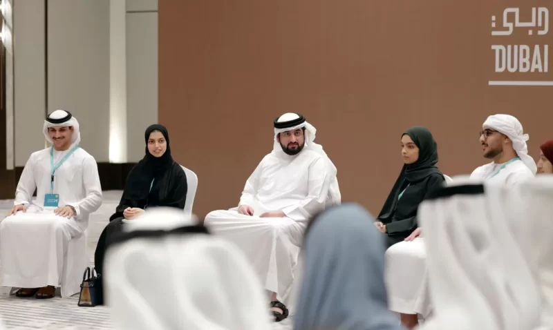 تكريم الخريجين المتميزين: دعم الابتكار والبحث العلمي