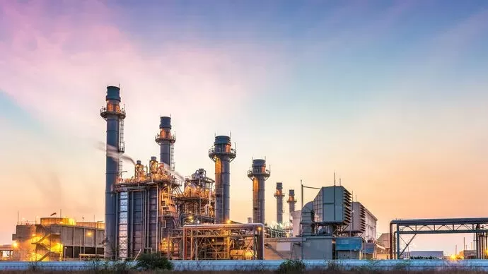 التوسعات الصناعية: دور أبوظبي في تعزيز الاقتصاد