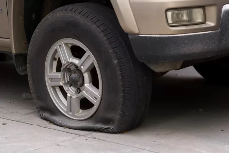 أسرار تجنب الإطارات المثقوبة