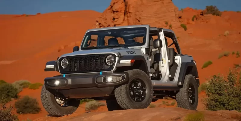 جيب رانجلر 2024: مستقبل سيارات الدفع الرباعي في تصميم أيقوني