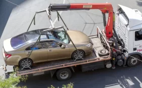 سحب السيارات في الإمارات: حقوقك وواجباتك