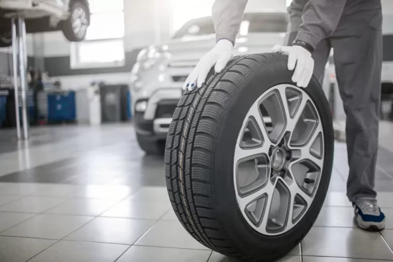 إطارات OE و OEM: نصائح لاختيار الإطار المناسب لميزانيتك