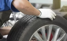 إطارات السيارات: دليل المقارنة بين العلامات التجارية في الإمارات