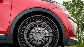 اختيار إطارات السيارات الكهربائية: دليل شامل للسائقين في الإمارات