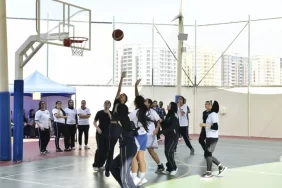 شرطة دبي تدعم بطولة كرة السلة المدرسية: استثمار في الشباب