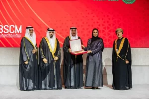ضاحي خلفان: تكريم يمثل تقديرًا لمسيرة شرطة دبي الأمنية