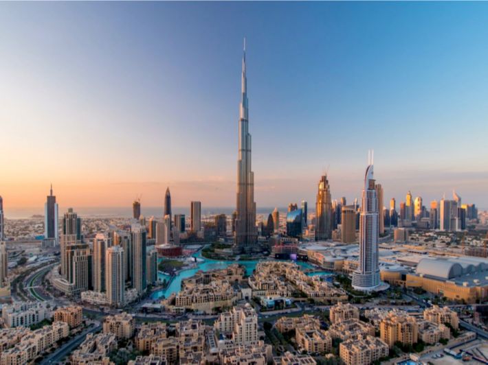 برج خليفة: وجهتك المثالية للرفاهية والإطلالات البانورامية في دبي