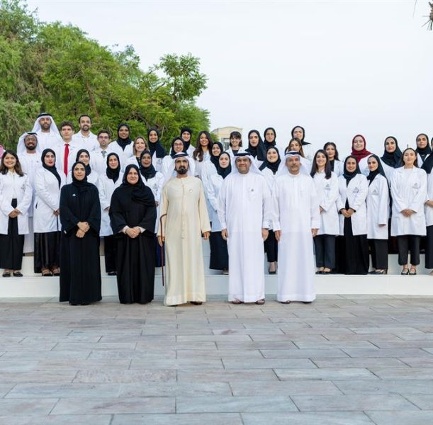 الرعاية الصحية المتقدمة: كيف يلهم خريجو جامعة الطب الأجيال القادمة؟