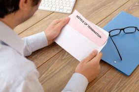 قانون العمل الإماراتي: دليل لأصحاب الأعمال والموظفين