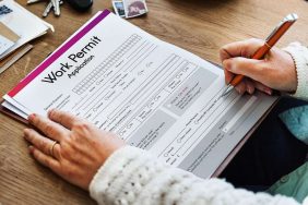 كل ما يهمك حول توظيف العمال في الإمارات 2025