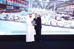 جمارك دبي: تطوير مستمر لتجربة الشركات وقطاعات الأعمال