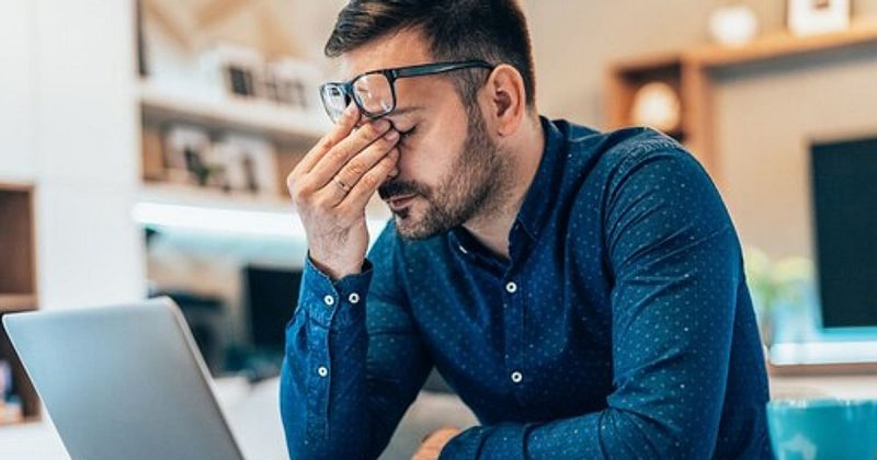 دليل الصحة النفسية للرجال العاملين بالإمارات