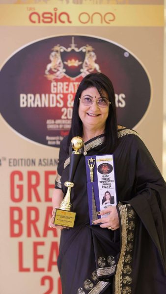 القيادة التحويلية: دروس في القيادة والإلهام