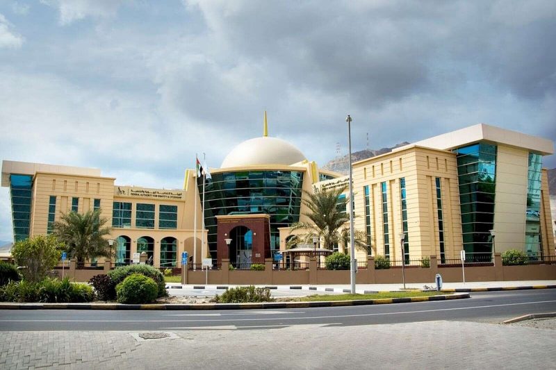الإقامة في الإمارات: نصائح وإرشادات للحصول على التأشيرة المناسبة