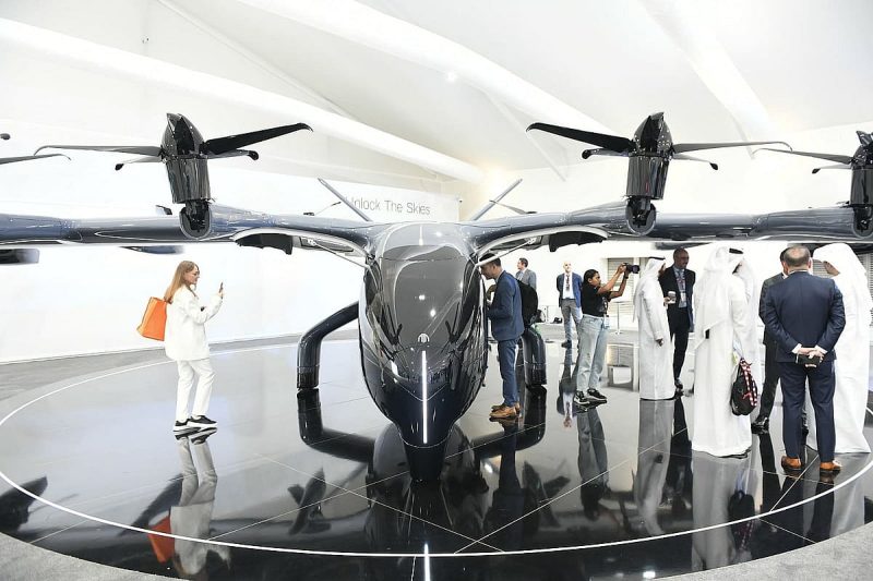 استعدادات لإطلاق التاكسي الطائر في معرض دبي للطيران 2025