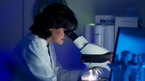 أبوظبي: ريادة في علاج الأمراض النادرة بتقنية CAR-T المتطورة