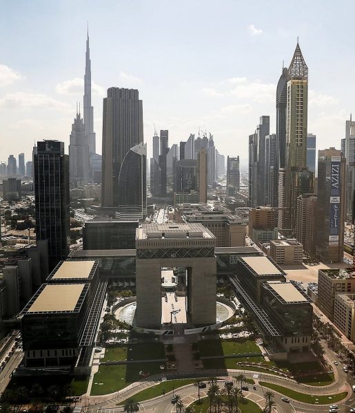 مستقبل الذكاء الاصطناعي في الإمارات: تحديات وفرص النمو المستدام