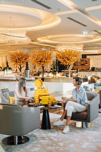 شاي بعد الظهر في سوشيال بي: فخامة في كل رشفة