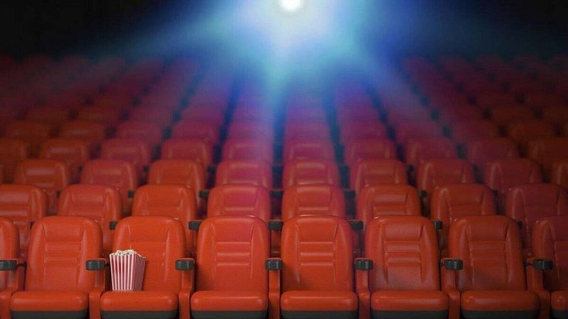 المرونة في دور السينما: سياسات استرجاع التذاكر في الإمارات