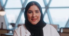 تمكين وإلهام: الدكتورة نوف المعيني قدوة للشابات الإماراتيات