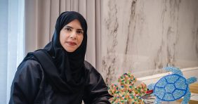 الفن التشكيلي: اكتشف جمال إبداعات صفية الحبسي في الإمارات