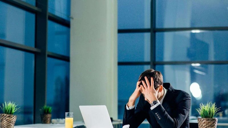 تطوير المهارات: نصائح الخبراء للاستعداد لسوق العمل المستقبلي في الإمارات