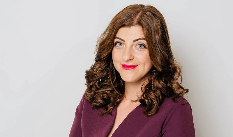 المال في الإمارات: مفاتيح النجاح المالي من نيكوليتا