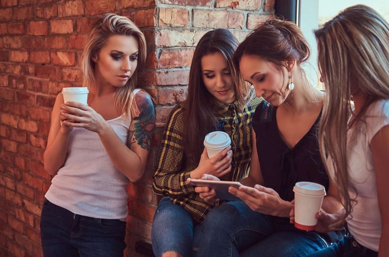 الإمارات وإحياء العلاقات الاجتماعية: مستقبل اجتماعي مزدهر