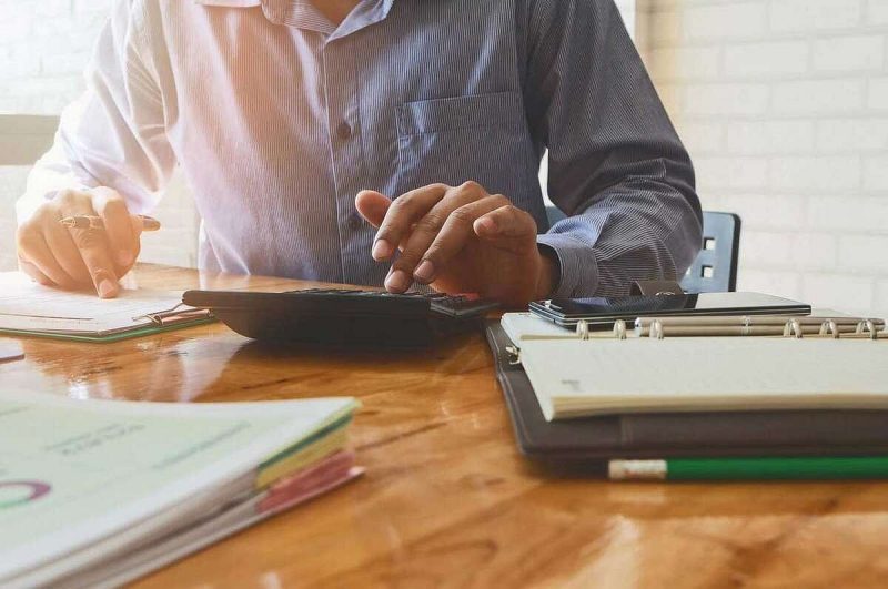 الحقوق المالية بعد مغادرة الإمارات: كيف تحمي مستحقاتك المالية؟