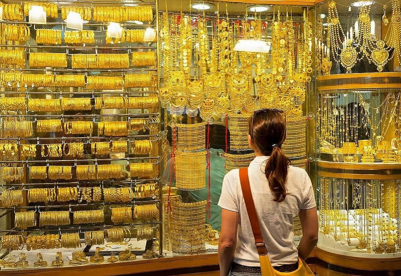 أسعار الذهب في دبي: تحليل لأحدث المستجدات وتوقعات الخبراء